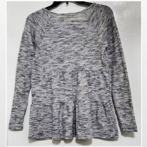 NWOT Medium Grey Thermal Babydoll Sweater - Picture 7 of 14